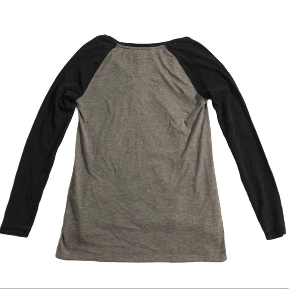 NWT Altar’d State Merry Christmas Vintage Truck Raglan Tee Long Sleeve Size XS - Picture 3 of 5